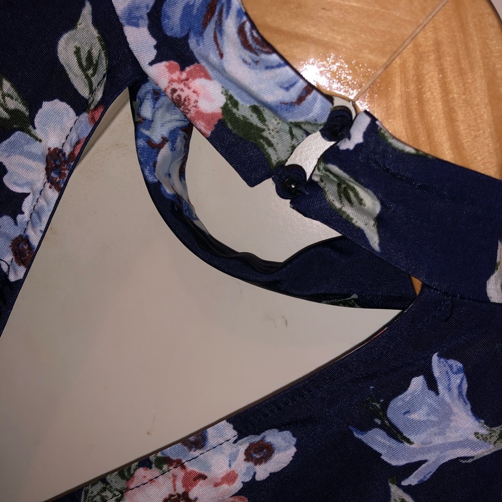 Floral top - Picture 5 of 6